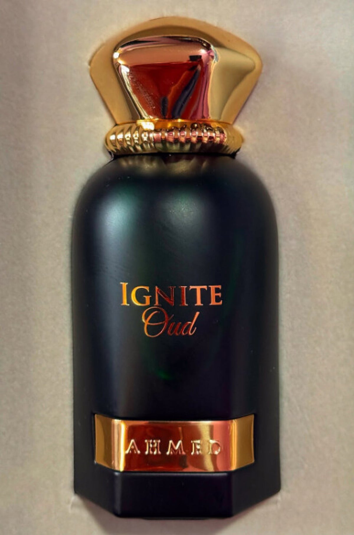 Ahmed Al Maghribi Ignite Oud EDP 60 ml - flacon en verpakking